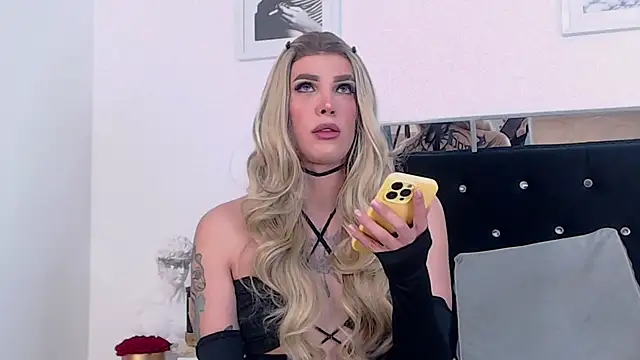 Snapshot of ZikaruRichie chatting on September 20, 2025, 9:14 am ZikaruRichie online show from September 20, 2025, 9:14 am