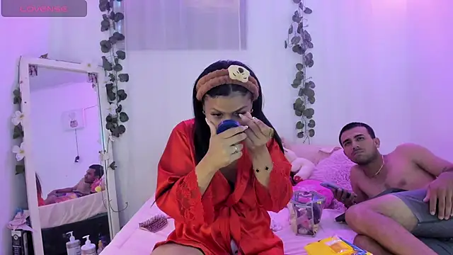 Snapshot of catalina_and_roger chatting on November 24, 2025, 8:53 pm catalina and roger online show from November 24, 2025, 8:53 pm