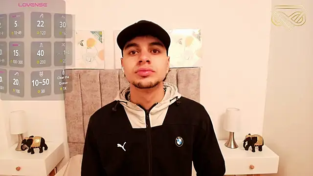 Snapshot of Amadeo_Wild chatting on January 23, 2025, 2:39 pm Amadeo Wild online show from January 23, 2025, 2:39 pm