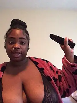 cocodreamxoxo online show from December 12, 2024, 2:44 pm