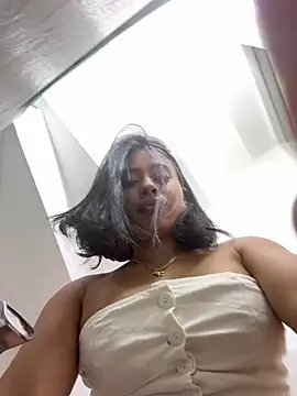 AlessaPears online show from December 25, 2024, 2:35 am