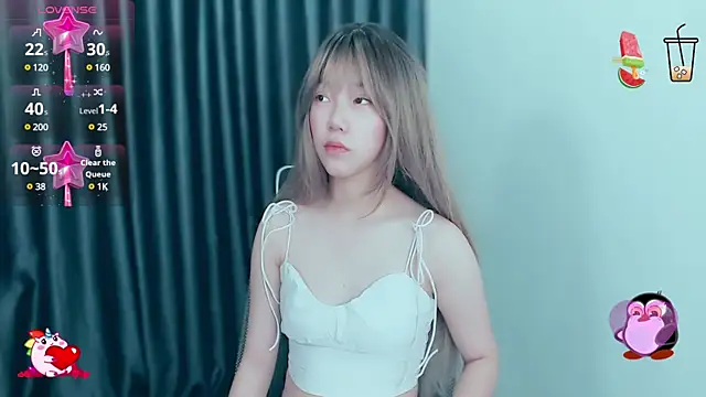 -Poison-Ivy- online show from December 5, 2024, 8:27 am