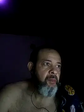 Snapshot of Leocesar37 chatting on October 13, 2025, 5:53 am Leocesar37 online show from October 13, 2025, 5:53 am