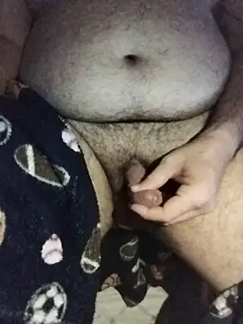 Snapshot of Leocesar37 chatting on October 17, 2025, 3:54 am Leocesar37 online show from October 17, 2025, 3:54 am