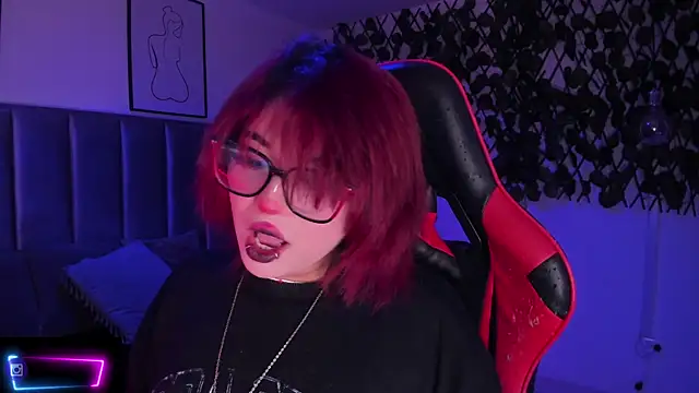 Snapshot of Kitty_Gang chatting on October 10, 2025, 2:23 am Kitty Gang online show from October 10, 2025, 2:23 am