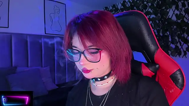 Snapshot of Kitty_Gang chatting on October 4, 2025, 2:35 am Kitty Gang online show from October 4, 2025, 2:35 am