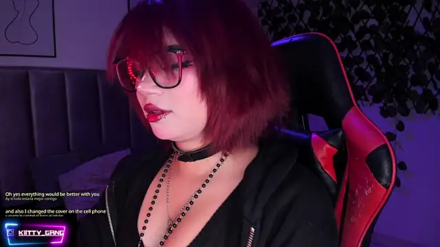 Snapshot of Kitty_Gang chatting on October 21, 2025, 2:11 am Kitty Gang online show from October 21, 2025, 2:11 am