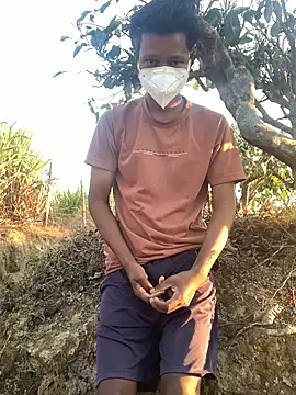 Snapshot of ShroveRising chatting on January 12, 2026, 10:22 am ShroveRising online show from January 12, 2026, 10:22 am