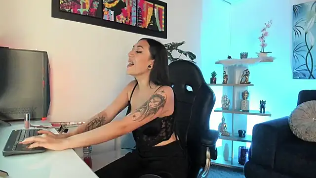 Snapshot of BaphyBaby chatting on October 26, 2025, 7:25 pm BaphyBaby online show from October 26, 2025, 7:25 pm