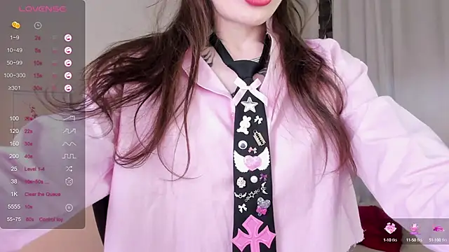 Snapshot of Fog_Foggy_Love chatting on February 15, 2025, 5:51 am Fog Foggy Love online show from February 15, 2025, 5:51 am