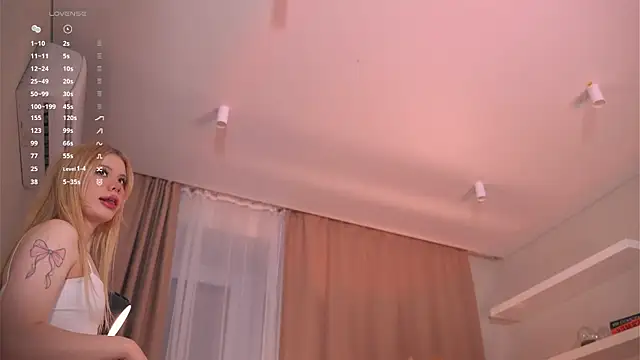 ZaraDudley online show from November 4, 2025, 4:33 pm