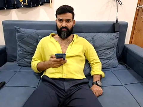 Fun Guuy online show from November 21, 2025, 9:19 am