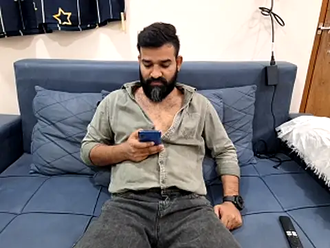 Fun Guuy online show from November 13, 2025, 8:40 am