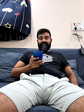 Fun Guuy online show from November 23, 2025, 7:24 pm