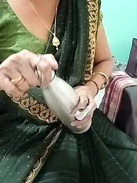 Snapshot of Saroj-Shah chatting on October 21, 2025, 6:46 am Saroj-Shah online show from October 21, 2025, 6:46 am