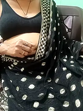 Snapshot of Saroj-Shah chatting on September 26, 2025, 6:31 am Saroj-Shah online show from September 26, 2025, 6:31 am