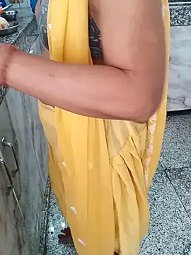 Snapshot of Saroj-Shah chatting on October 9, 2025, 5:41 am Saroj-Shah online show from October 9, 2025, 5:41 am