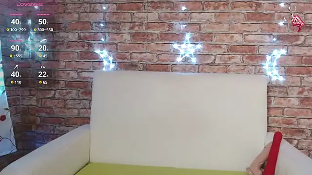 Snapshot of Stefania_Star_ chatting on October 3, 2025, 1:20 am Stefania Star  online show from October 3, 2025, 1:20 am