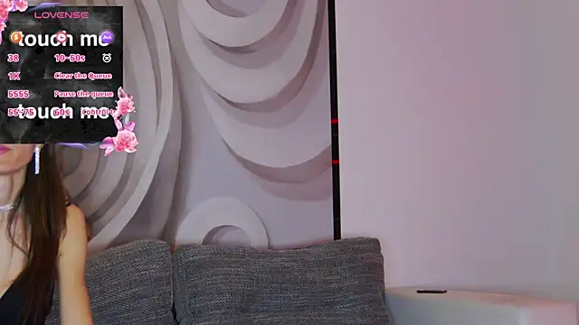 hailey peach online show from September 19, 2025, 5:00 am