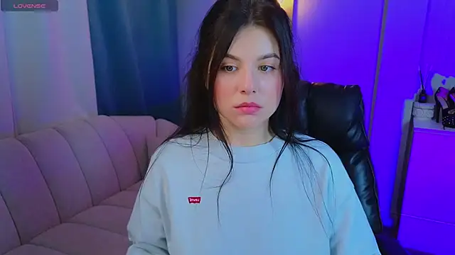 Jenna Adams  online show from September 20, 2025, 3:11 am