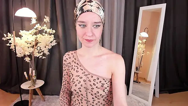 helentasty online show from March 5, 2025, 2:57 am