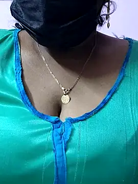 mallu-sumi online show from April 10, 2026, 5:53 pm