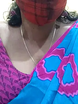 mallu-sumi online show from February 26, 2025, 5:31 pm