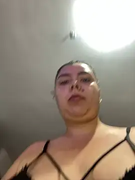 Snapshot of CCHATAL chatting on February 17, 2025, 12:27 pm CCHATAL online show from February 17, 2025, 12:27 pm