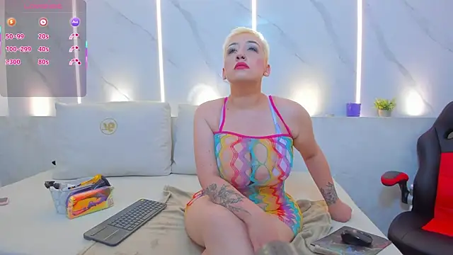 mia becke online show from February 12, 2025, 12:33 pm