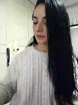 Snapshot of amellie_ros chatting on January 5, 2025, 9:47 pm amellie ros online show from January 5, 2025, 9:47 pm