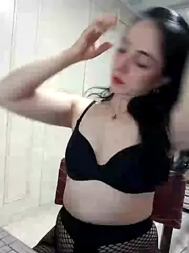 Snapshot of amellie_ros chatting on January 11, 2025, 11:23 am amellie ros online show from January 11, 2025, 11:23 am