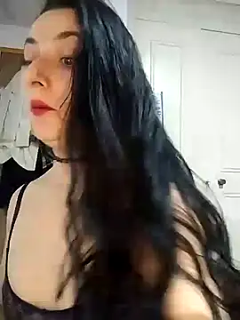 Snapshot of amellie_ros chatting on February 17, 2025, 9:21 pm amellie ros online show from February 17, 2025, 9:21 pm