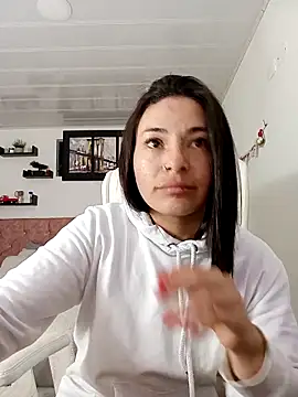emmaroxi online show from March 10, 2025, 7:18 pm