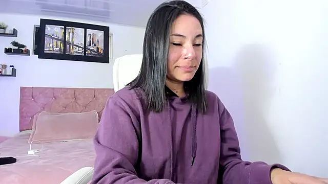 emmaroxi online show from February 4, 2025, 1:38 pm
