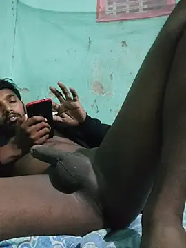 pusssyhub online show from April 5, 2026, 11:00 pm