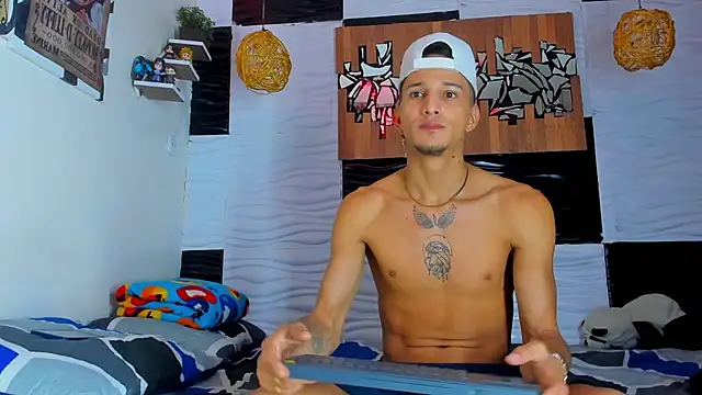 Friendsofeverything  online show from November 30, 2025, 3:35 pm