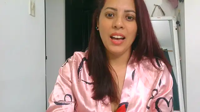 Anne kis online show from October 15, 2025, 6:38 pm