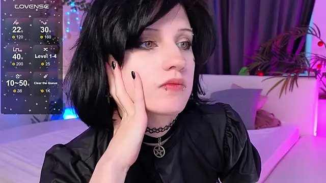 dark vamp  online show from January 6, 2025, 8:46 am