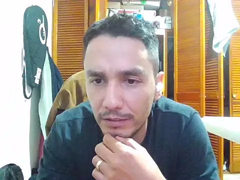 Snapshot of Ginessy chatting on February 16, 2026, 11:46 pm Ginessy online show from February 16, 2026, 11:46 pm