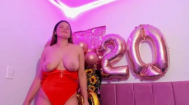 Snapshot of Alessia_Lin chatting on December 18, 2024, 1:34 pm Alessia Lin online show from December 18, 2024, 1:34 pm