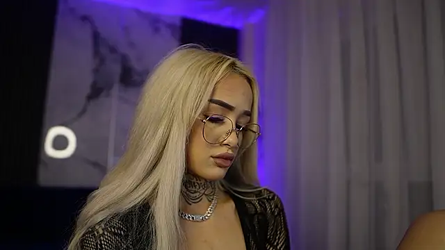 blondie muller online show from February 7, 2026, 9:01 pm