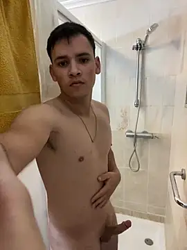 diego7990  online show from December 9, 2024, 7:29 pm