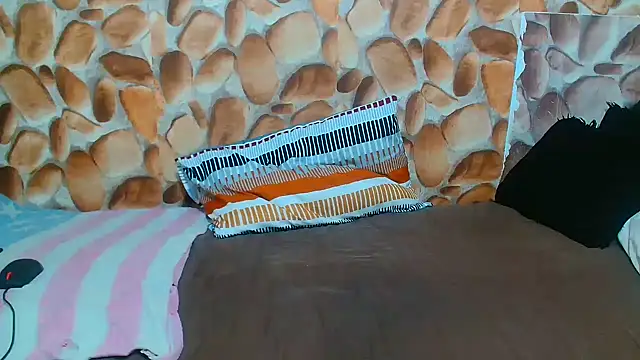 AfricanBigAssxx98 online show from December 3, 2025, 9:25 pm