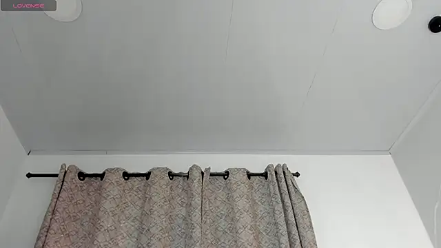 angelswets online show from September 30, 2025, 4:57 pm