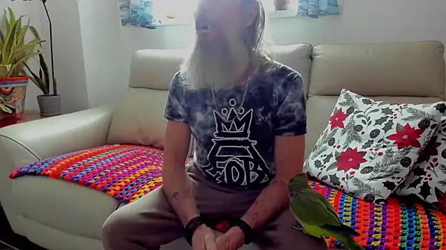 mindphu k online show from December 17, 2025, 8:47 pm