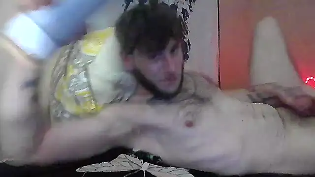 Snapshot of AlvinFoxx chatting on January 19, 2025, 11:56 am AlvinFoxx online show from January 19, 2025, 11:56 am