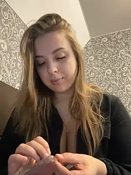 AlexissM online show from January 12, 2026, 10:44 am