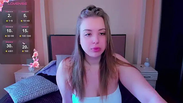 AlexissM online show from June 7, 2026, 3:56 am