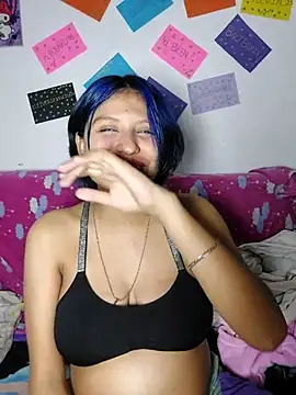 Snapshot of azulzulix chatting on March 7, 2025, 6:13 am azulzulix online show from March 7, 2025, 6:13 am