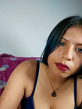 Snapshot of azulzulix chatting on October 22, 2025, 1:49 am azulzulix online show from October 22, 2025, 1:49 am